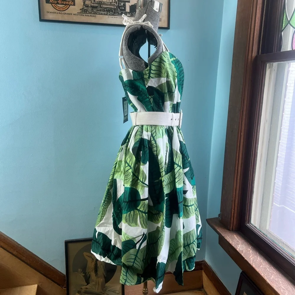 Collectif Mainline Jade Banana Leaf swing dress - Picture 5 of 13
